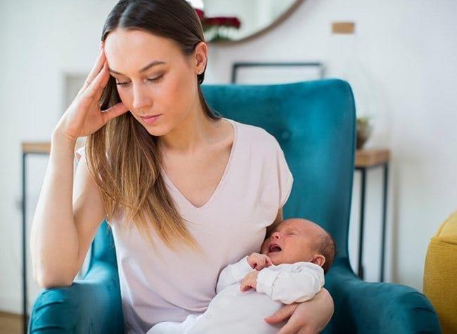 Setelah melahirkan apakah kita bisa makan manggis? Bagaimana cara makan yang baik untuk ibu kandung dan bayi yang baru lahir?