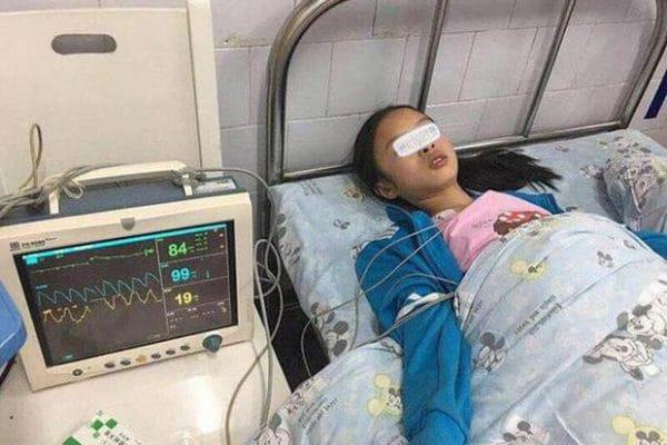 Menina de 19 anos infectada com infecção intracraniana devido a picada em casa, alertando para sérios danos pelo hábito difícil das mulheres
