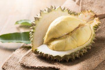 Can I eat durian while breastfeeding?  The fruits should be avoided while breastfeeding