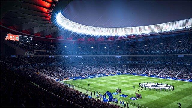 Porównaj mecz piłki nożnej PES 2019 i FIFA 19