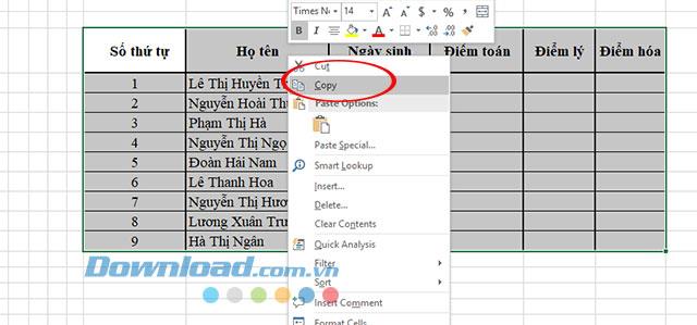 Konwertuj kolumny na wiersze i konwertuj wiersze na kolumny w programie Excel