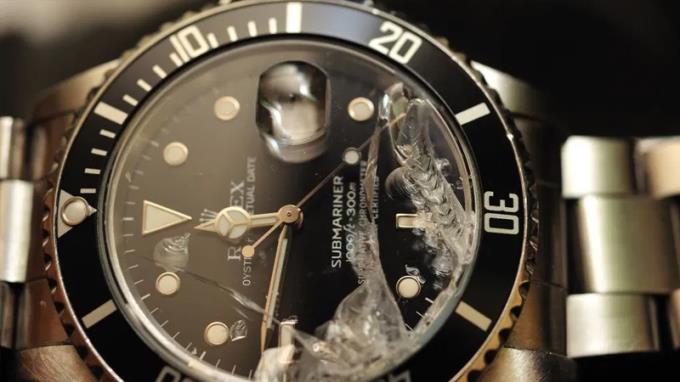 3 applications of luminous watches and 3 precautions for storage