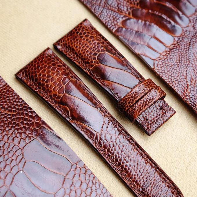 8 façons d'identifier facilement les faux bracelets de montre en cuir véritable