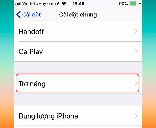 Instructions on how to turn on and off accessibility shortcuts on iPhone 8 quickly