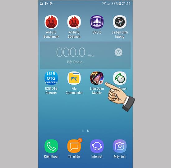 Samsung Galaxy J3 Pro에서 Lien Quan Mobile 게임 플레이