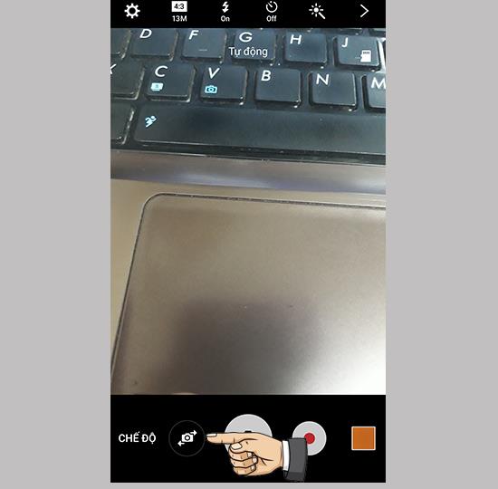 Anweisungen zum Einschalten des Flash auf dem Samsung Galaxy J7 Prime-Bildschirm