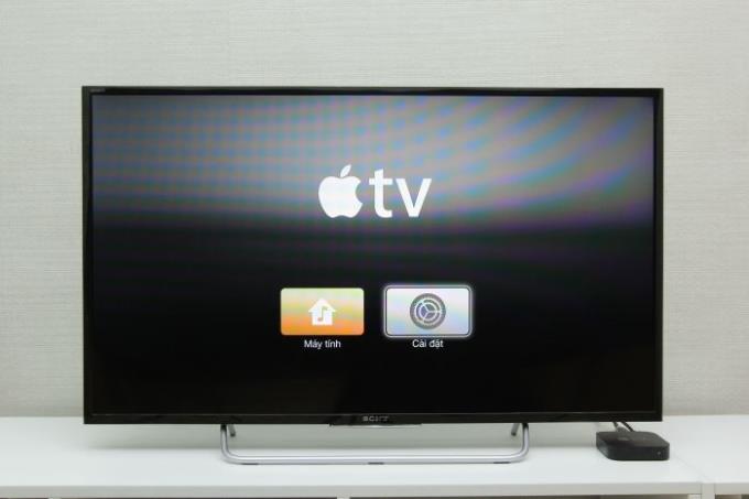 वायरलेसली कनेक्ट किया गया AirPlay iPhone और Apple TV की छवियों को प्रतिबिंबित करता है