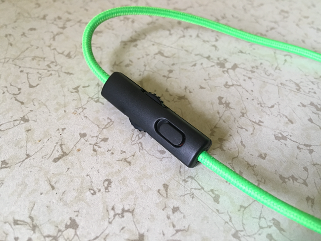 Razer Kraken Pro V2 review: A headset for gamers who want to keep things simple!