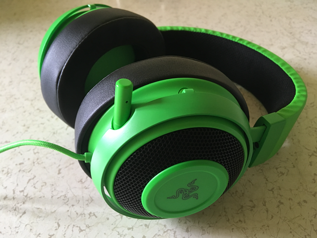 Razer Kraken Pro V2 review: A headset for gamers who want to keep things simple!