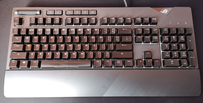 ASUS ROG Strix Flare review: The keyboard to light your gaming