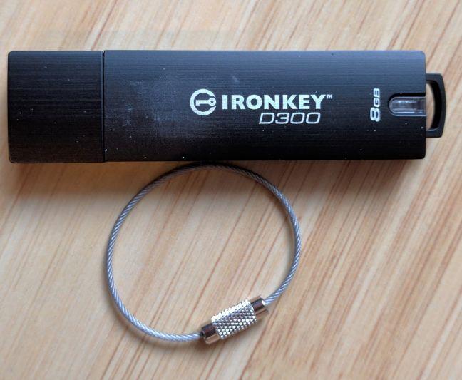 Reviewing the IronKey D300 - Durability meets hardware encryption!