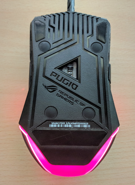 Reviewing ASUS RoG Pugio: A great ambidextrous mouse!