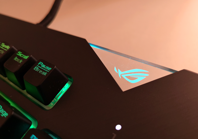 ASUS ROG Strix Flare review: The keyboard to light your gaming