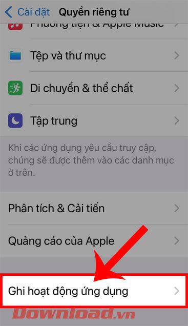 تعليمات لمراقبة نشاط التطبيقات على iOS 15