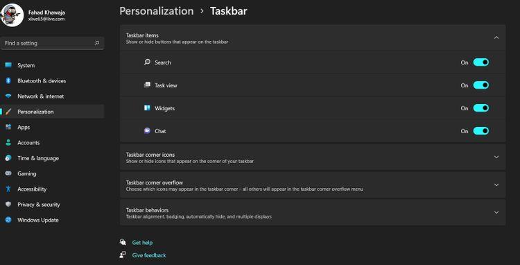 How to personalize the taskbar on Windows 11