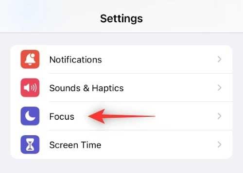 iOS 16：如何将 iPhone 上的锁定屏幕链接到焦点模式