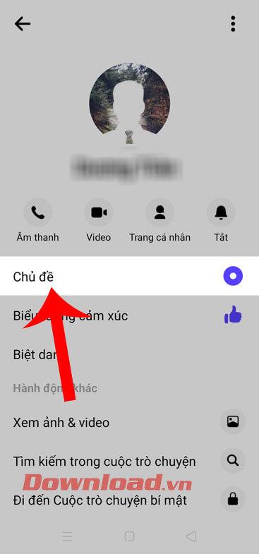 Instructions pour changer l'interface de Facebook Messenger en thèmes d'amour et d'Halloween