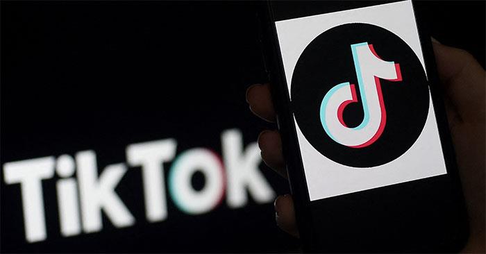 Instructions on how to take photos on Tiktok are extremely simple