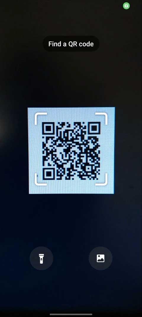 How to scan QR codes on Samsung Galaxy phones