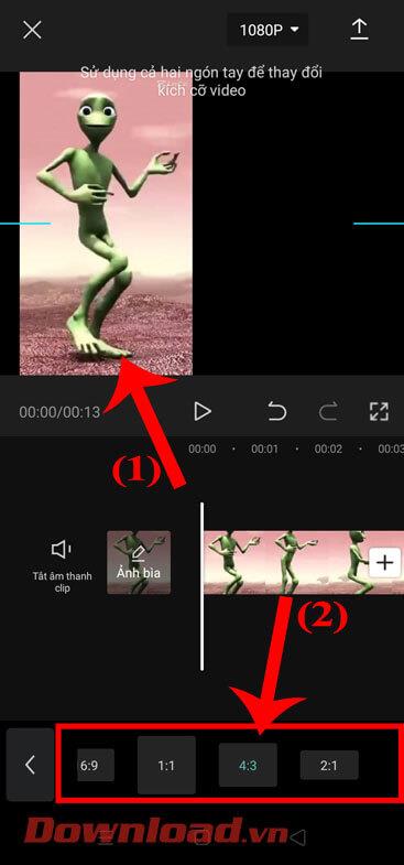 Instructions for combining 2 videos running in parallel on CapCut