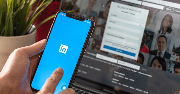 كيفية إزالة فتح للعمل في LinkedIn