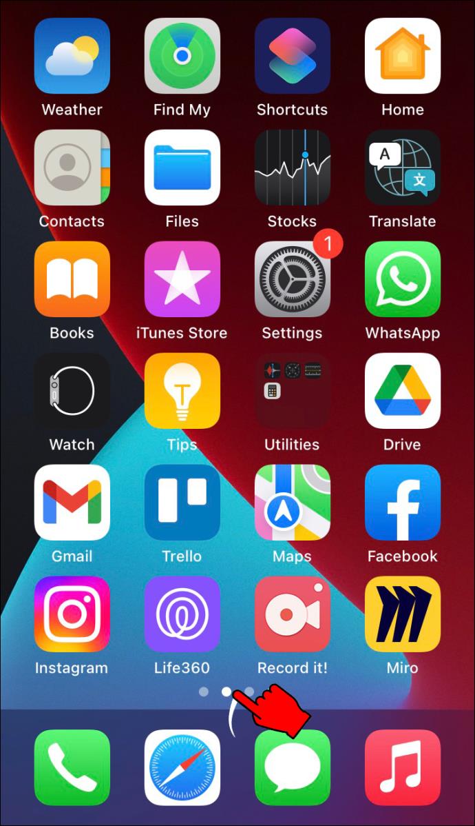 Por que a tela do meu iPhone continua escurecendo?