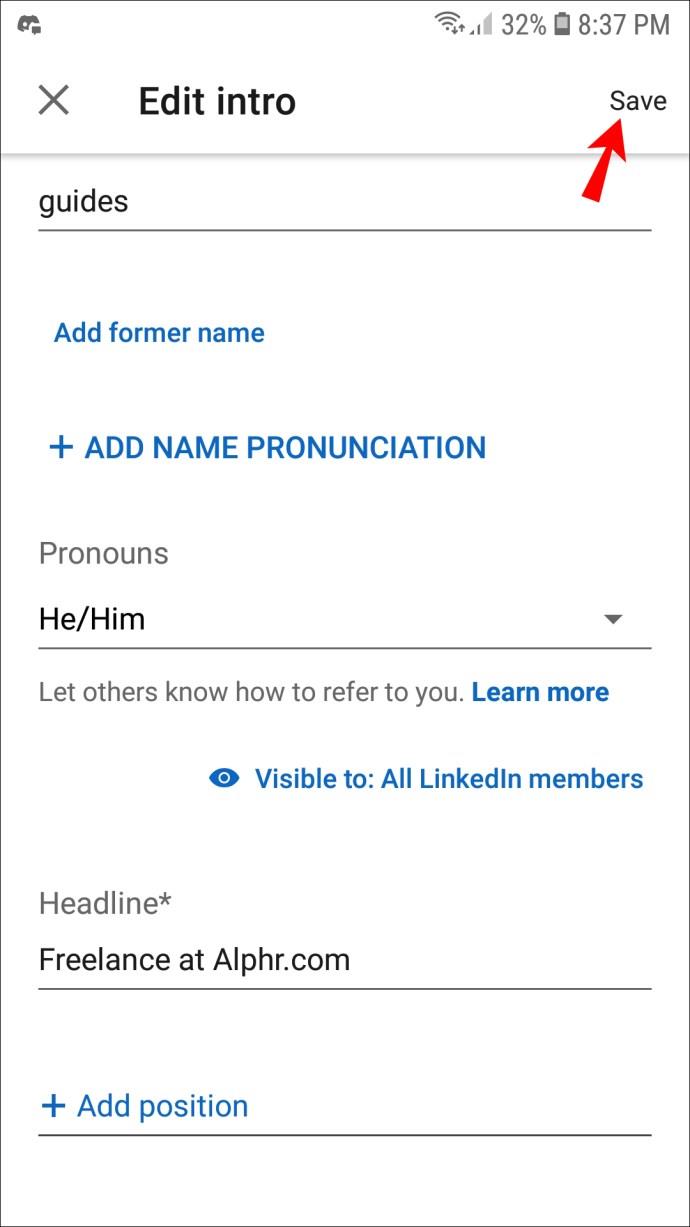 Como adicionar pronomes ao LinkedIn