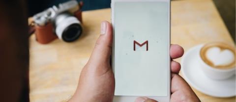 Hoe Gmail offline te gebruiken: lees e-mails offline op uw telefoon of computer