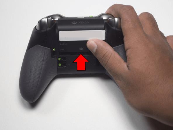 How To Diagnose & Fix An Xbox Controller Not Charging