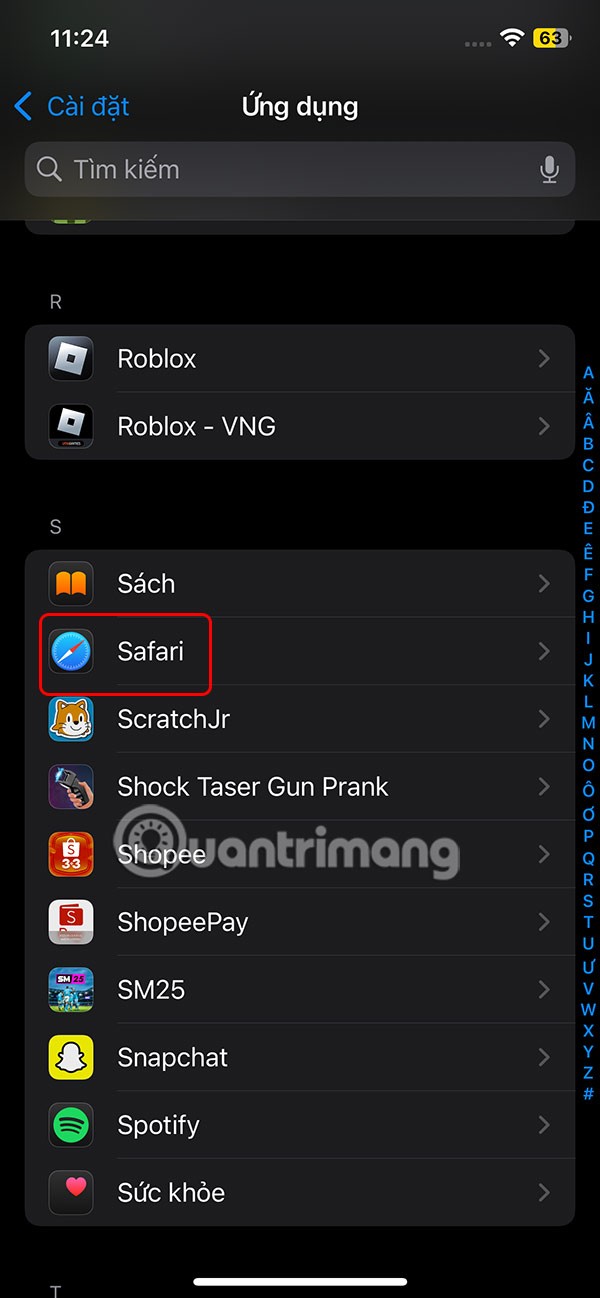 كيفية ضبط إعدادات موقع Safari على iPhone