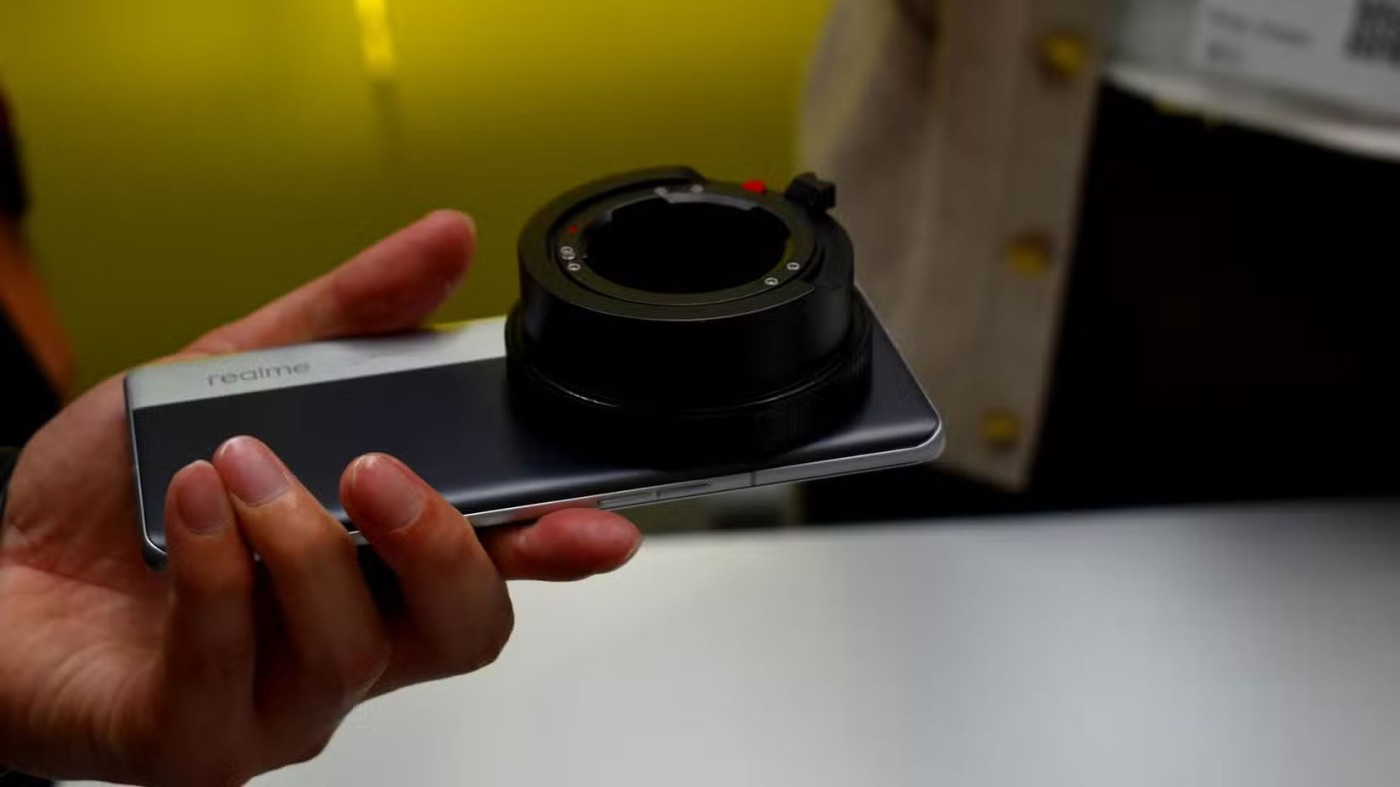 Nu cumpărați aceste 5 gadget-uri de fotografie pentru smartphone!
