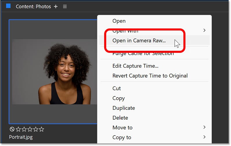 Hoe je een spotlight-effect achter je onderwerp kunt toevoegen met Adobe Camera Raw
