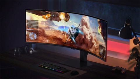 Samsung выпускает 3D-монитор для игр без очков