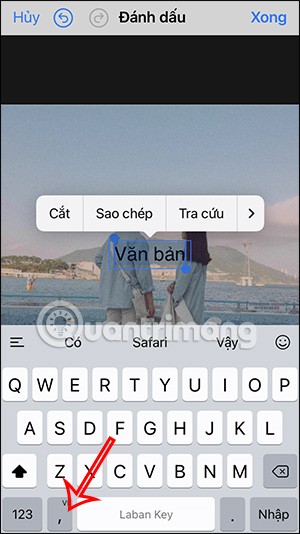 How to insert emoji into photos on iPhone extremely simple