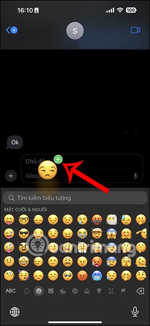 كيفية دمج الرموز التعبيرية تلقائيًا على iPhone