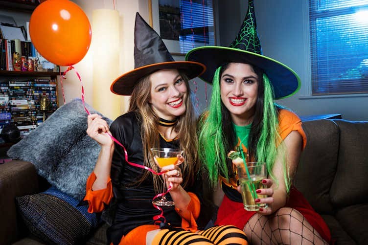 La sorprendente historia detrás de los disfraces de Halloween más populares