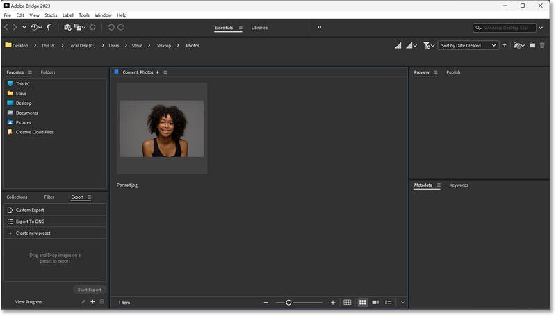 Hoe je een spotlight-effect achter je onderwerp kunt toevoegen met Adobe Camera Raw