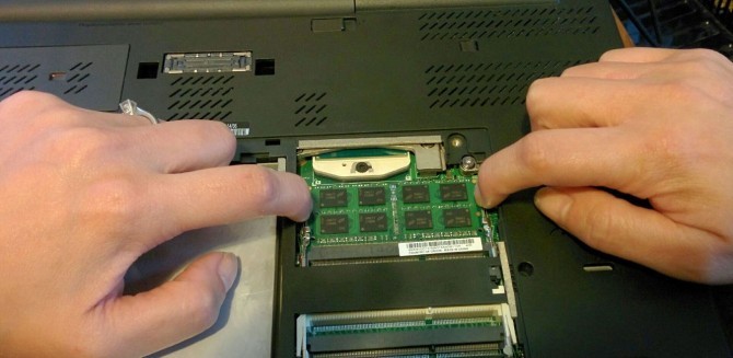 Instructions on how to upgrade RAM on PC and laptop