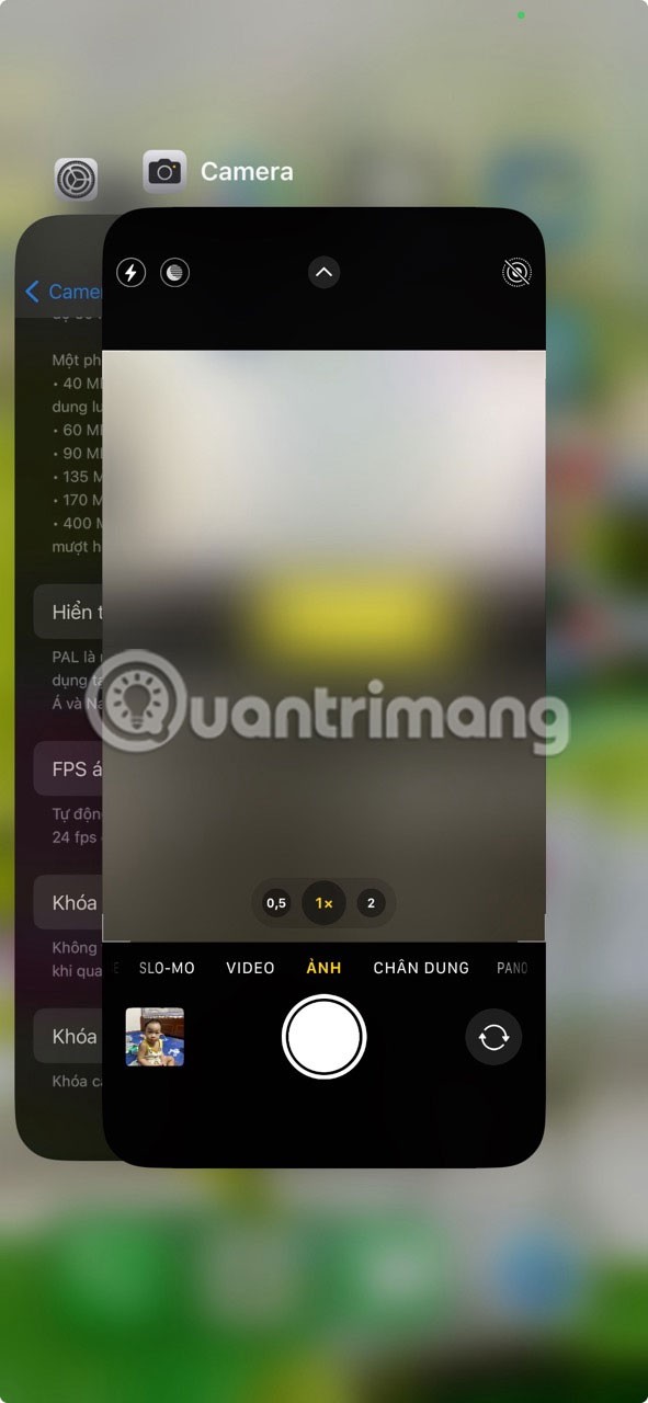 How to fix iPhone camera flashing error