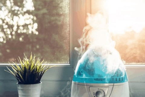 Quelle sensation ressent-on lorsqu’on reçoit une décharge électrique en touchant des objets en hiver ? Est-ce dangereux pour la santé ?