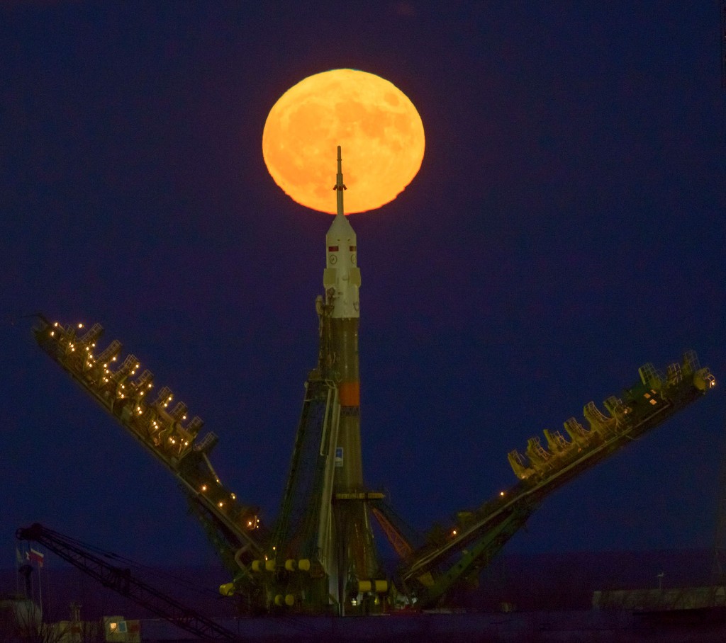 De superbes photos de la super lune du monde entier De superbes photos de la super lune du monde entier