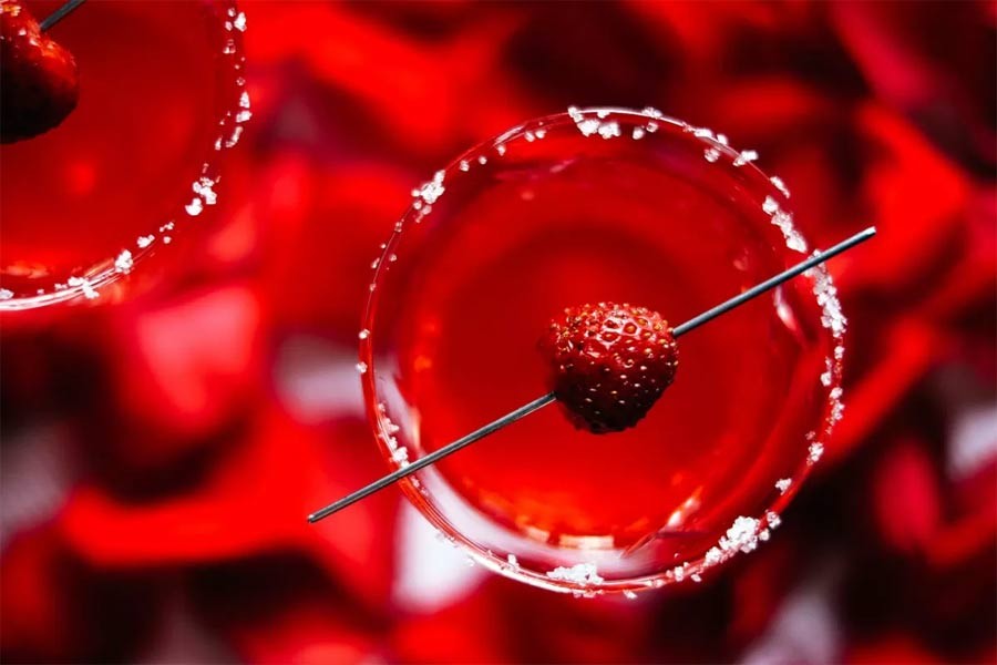 وصفات لذيذة لمشروبات الكوكتيل في عيد الحب لحبيبك