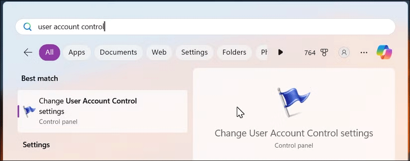 Poznaj istotę funkcji Kontrola konta użytkownika (UAC) w systemie Windows i dowiedz się, jak używać tego ustawienia do kontrolowania uprawnień użytkowników systemu Windows