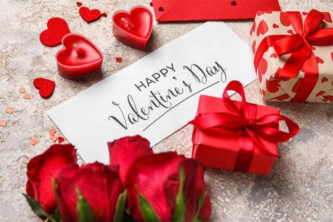 الإجابة على الأسئلة الأكثر شيوعًا حول عيد الحب
