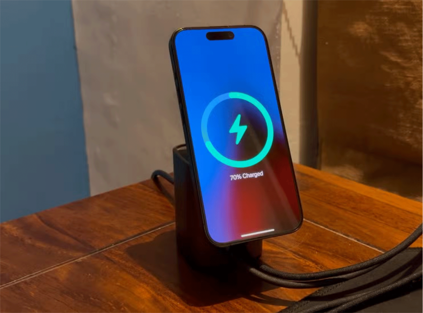 Telefonların kablosuz şarja ihtiyacı neden var?