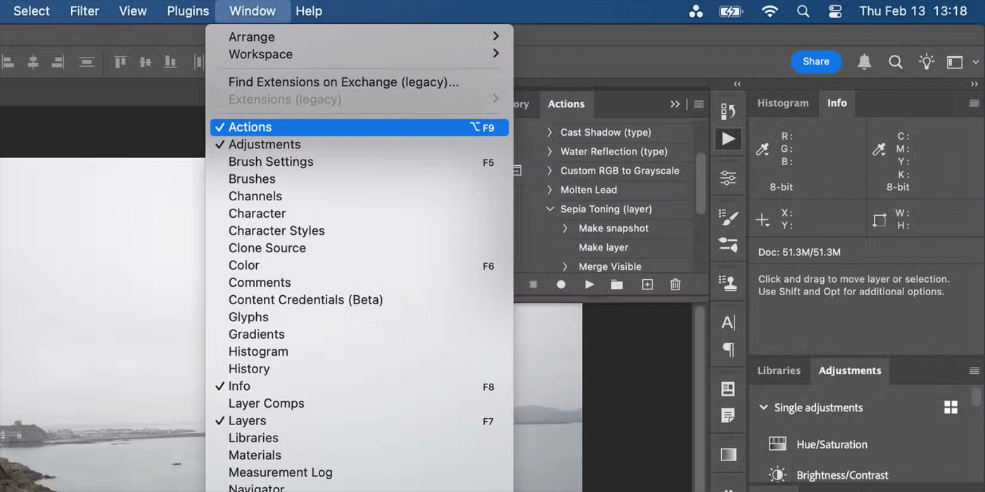 Non l'intelligenza artificiale, ma le azioni sono la funzionalità di Photoshop che gli utenti amano
