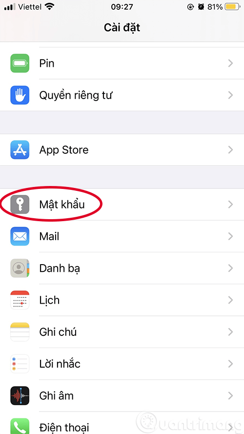كيفية عرض كلمات المرور المحفوظة على iPhone وتعديل كلمات المرور بسهولة