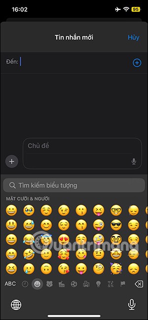 كيفية دمج الرموز التعبيرية تلقائيًا على iPhone