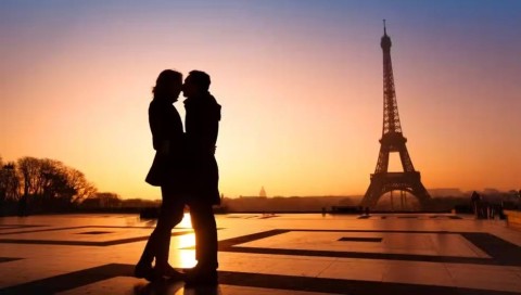 Why is Paris called the city of love?