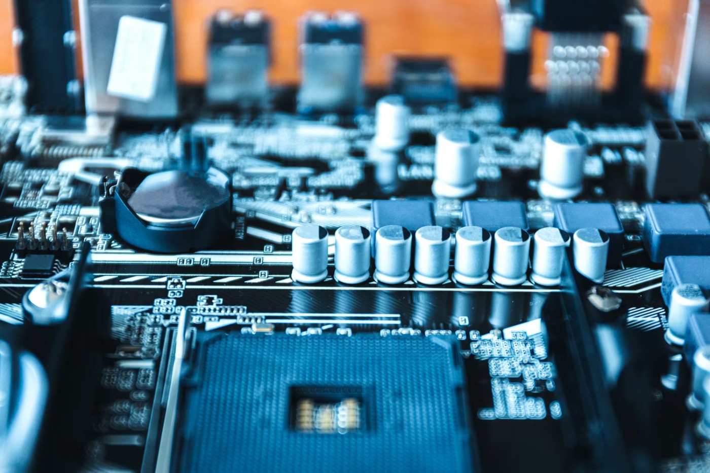 Hoe vervang ik de CMOS-batterij?